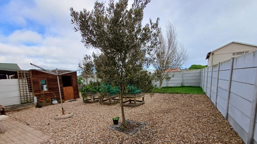3 Bedroom Property for Sale in Britannia Bay Western Cape